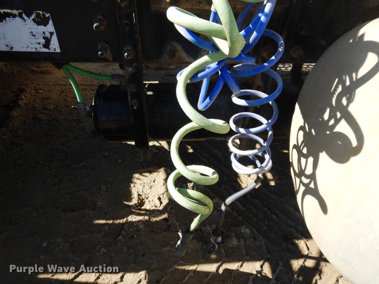 image for item DD3619 2000 Sterling A-Line semi truck