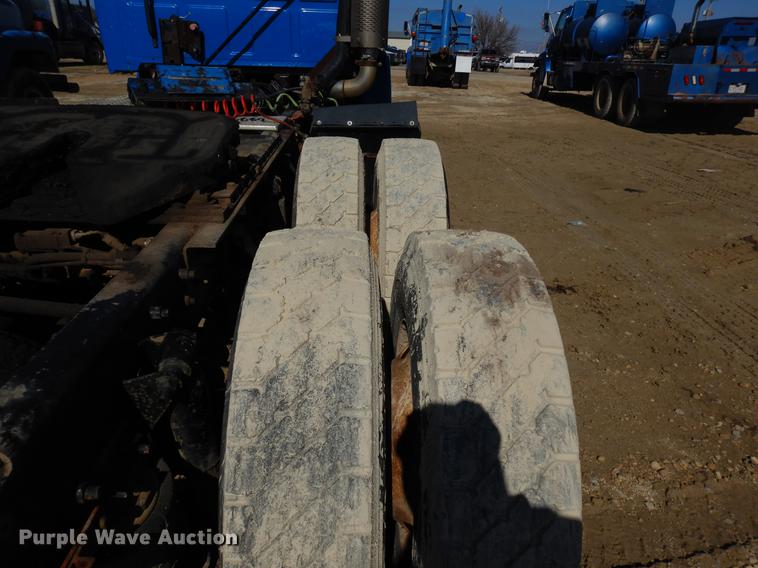 image for item DD3619 2000 Sterling A-Line semi truck