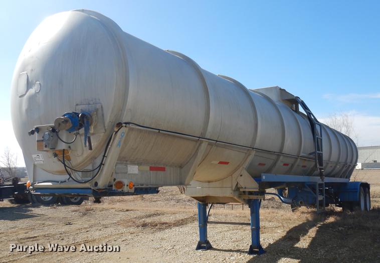 image for item DD3622 1976 Fruehauf TAOE2W tank trailer