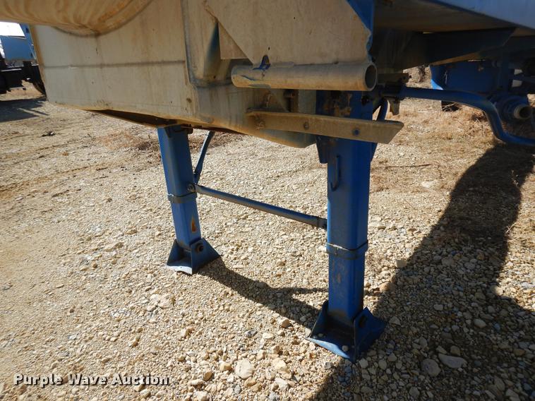 image for item DD3622 1976 Fruehauf TAOE2W tank trailer