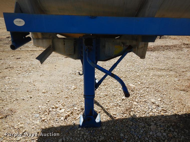 image for item DD3622 1976 Fruehauf TAOE2W tank trailer