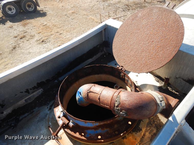 image for item DD3622 1976 Fruehauf TAOE2W tank trailer