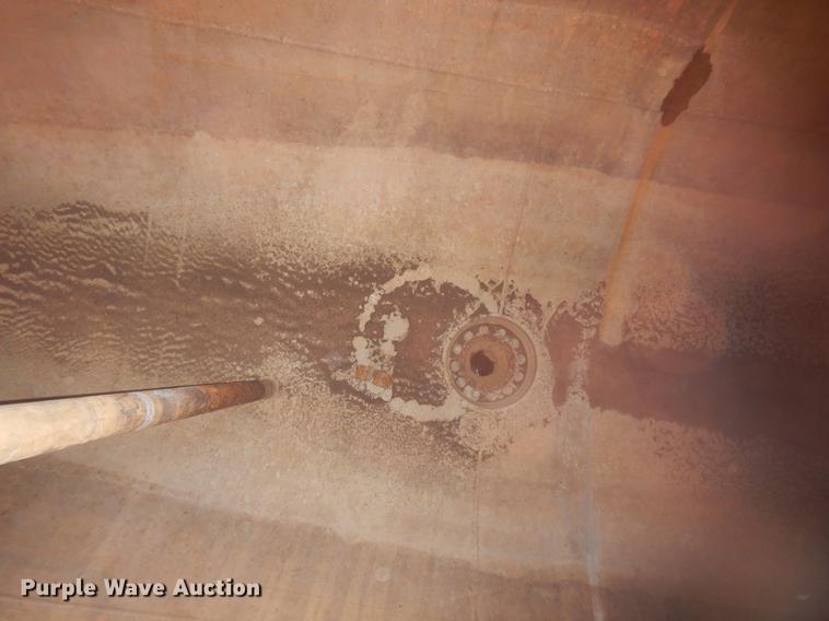 image for item DD3622 1976 Fruehauf TAOE2W tank trailer