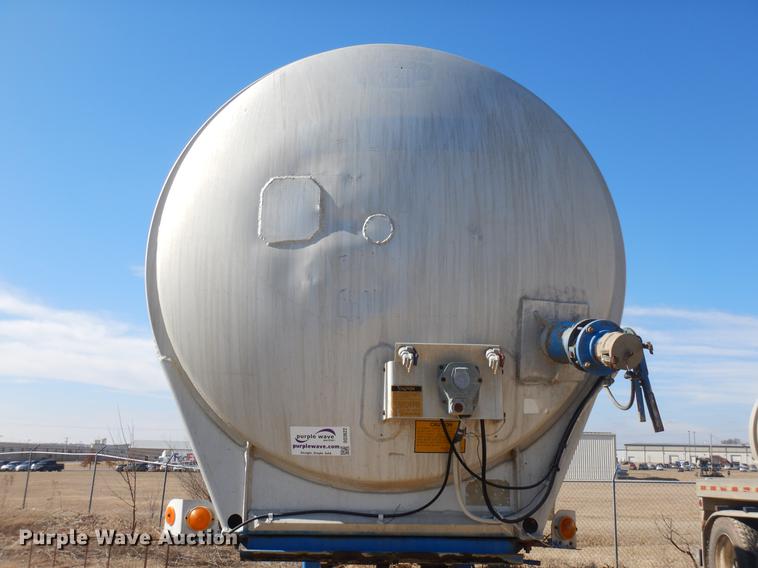 image for item DD3622 1976 Fruehauf TAOE2W tank trailer