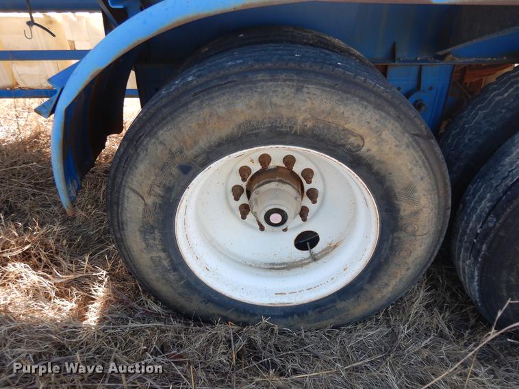 image for item DD3622 1976 Fruehauf TAOE2W tank trailer