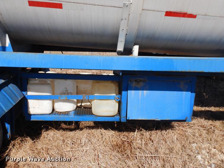 image for item DD3622 1976 Fruehauf TAOE2W tank trailer