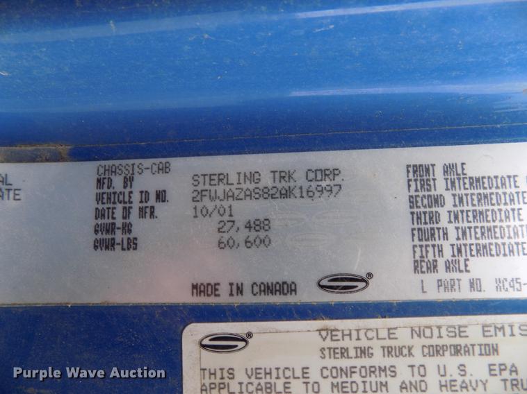 image for item DD3646 2002 Sterling L-Line semi truck