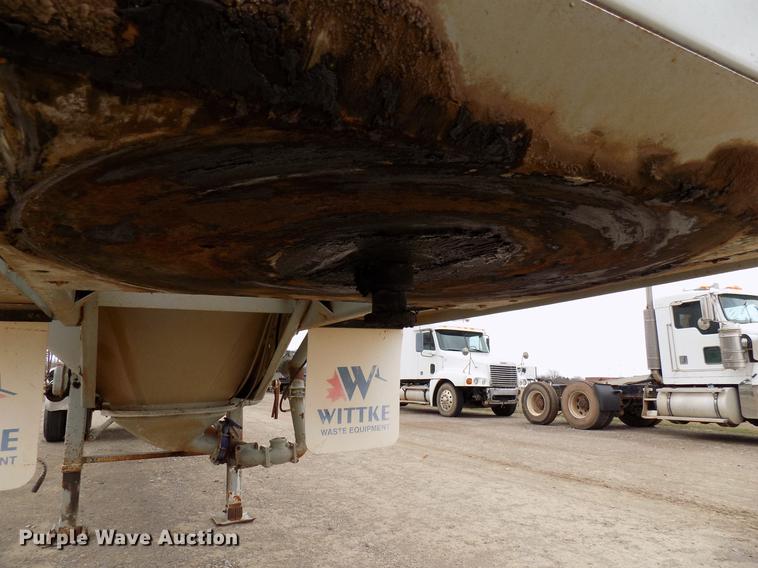 image for item DD3649 1981 Heil pneumatic dry bulk tank trailer