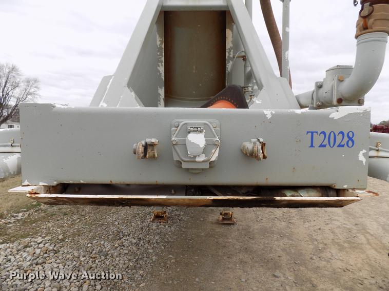 image for item DD3651 1996 Heil pneumatic dry bulk tank trailer