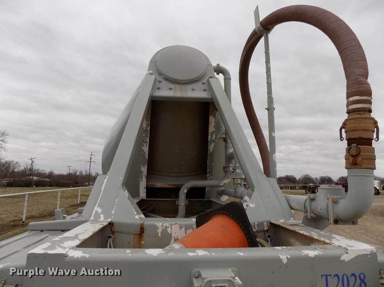 image for item DD3651 1996 Heil pneumatic dry bulk tank trailer