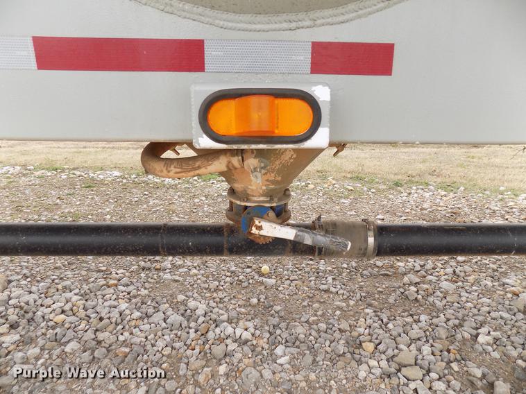 image for item DD3651 1996 Heil pneumatic dry bulk tank trailer