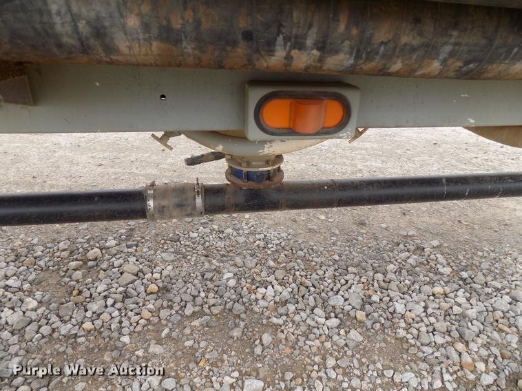 image for item DD3651 1996 Heil pneumatic dry bulk tank trailer