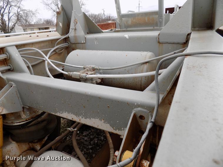 image for item DD3651 1996 Heil pneumatic dry bulk tank trailer