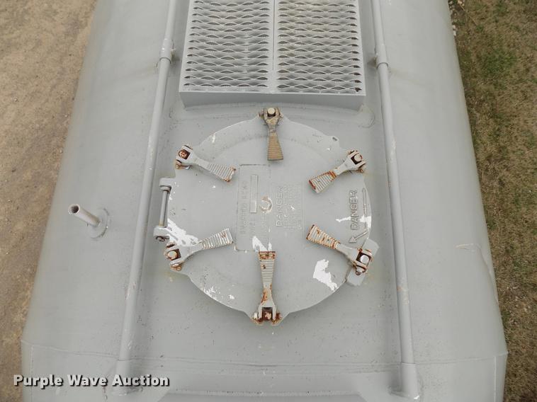 image for item DD3651 1996 Heil pneumatic dry bulk tank trailer