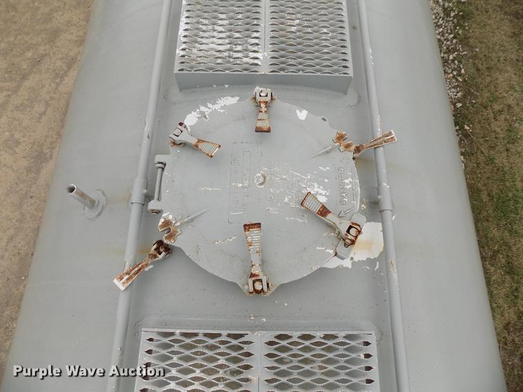 image for item DD3651 1996 Heil pneumatic dry bulk tank trailer