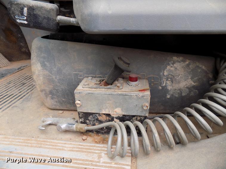 image for item DD3652 2007 Freightliner Columbia semi truck