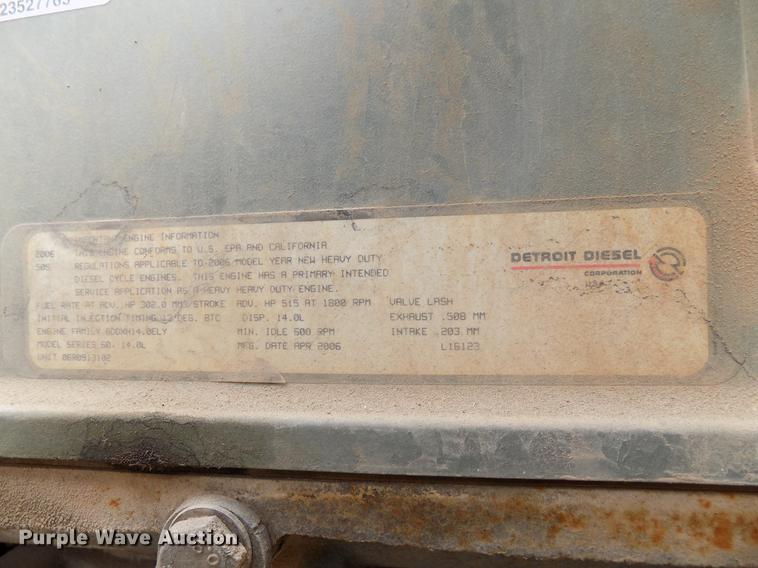 image for item DD3653 2007 Freightliner Century Class semi truck