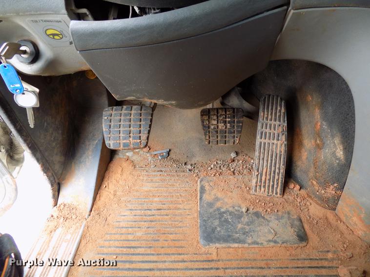 image for item DD3654 2007 Freightliner Century Class semi truck