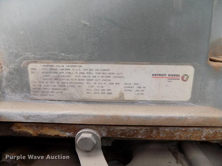 image for item DD3654 2007 Freightliner Century Class semi truck