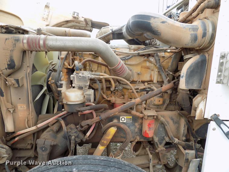 image for item DD3656 2006 Peterbilt 357 semi truck