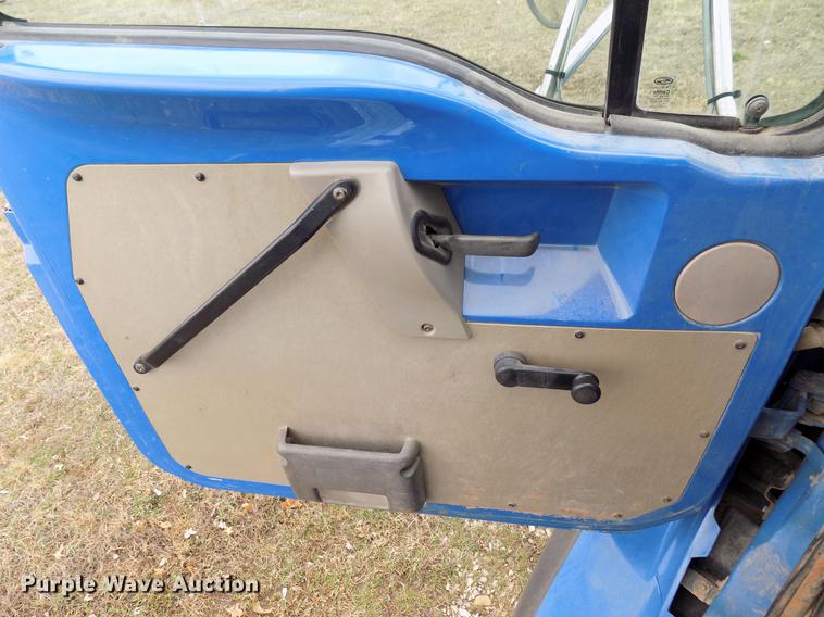 image for item DD3657 2008 Sterling L9500 semi truck