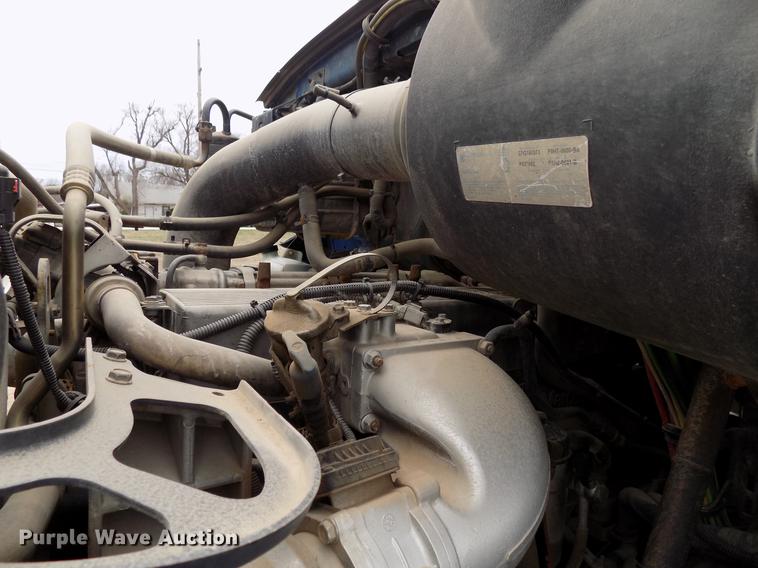 image for item DD3657 2008 Sterling L9500 semi truck