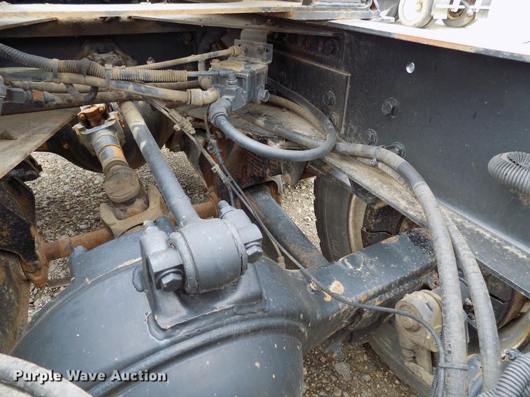 image for item DD3657 2008 Sterling L9500 semi truck