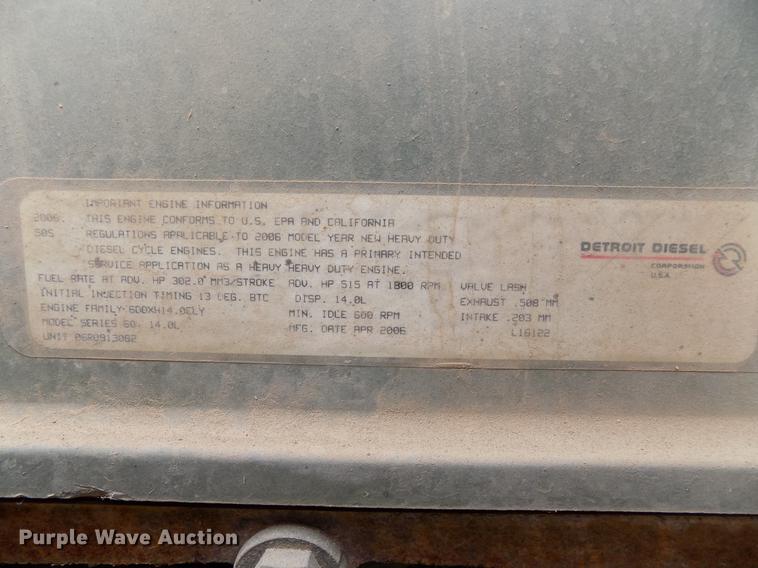 image for item DD3661 2007 Freightliner Century Class semi truck