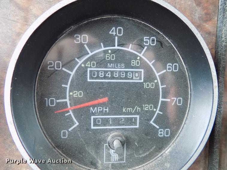 image for item DD3662 2000 Kenworth W900 semi truck