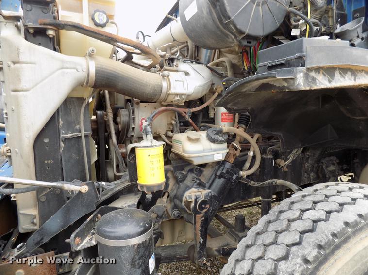 image for item DD3664 2008 Sterling L9500 semi truck