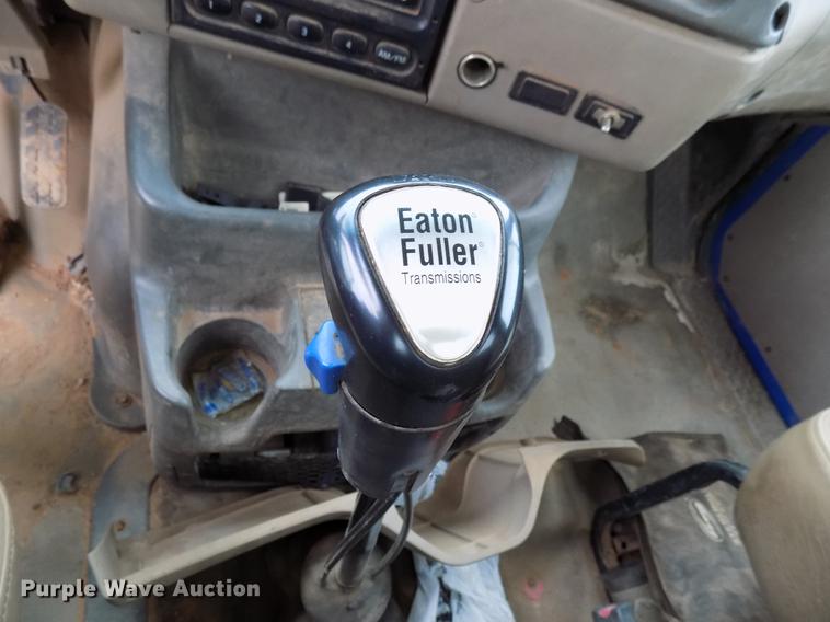 image for item DD3668 2007 Sterling L-Line semi truck