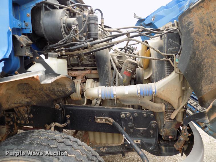 image for item DD3668 2007 Sterling L-Line semi truck