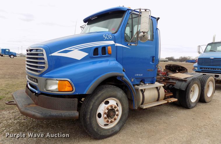 image for item DD3669 2002 Sterling A-Line semi truck