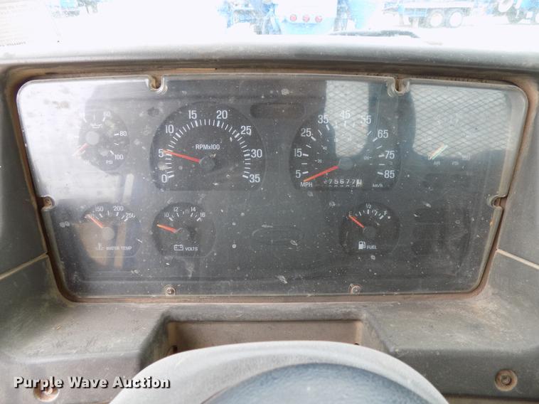 image for item DD3669 2002 Sterling A-Line semi truck