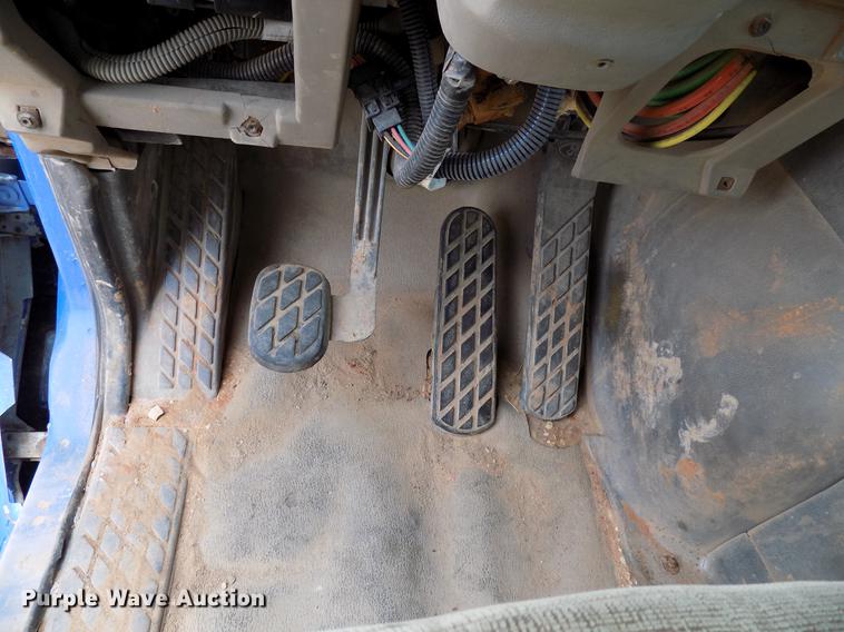 image for item DD3669 2002 Sterling A-Line semi truck