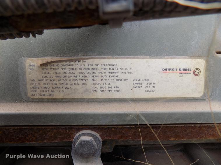 image for item DD3670 2007 Freightliner Century Class semi truck