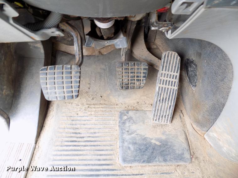 image for item DD3676 2007 Freightliner Century Class semi truck