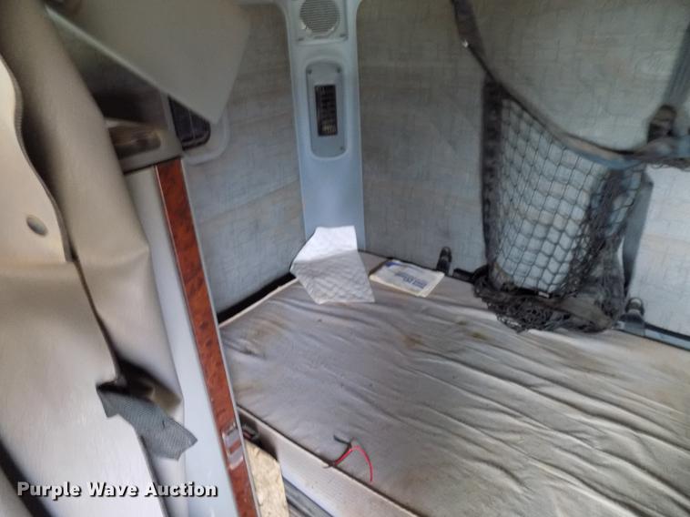 image for item DD3677 2007 Freightliner Century Class semi truck