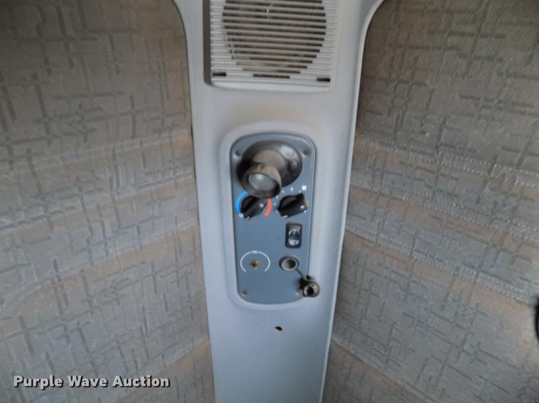 image for item DD3677 2007 Freightliner Century Class semi truck