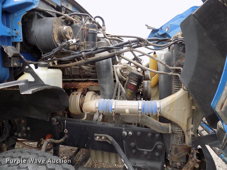 image for item DD3678 2007 Sterling LT9500 semi truck