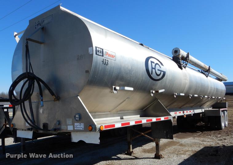 image for item DE6060 1998 CEI Pacer AT35L-40-1433 dry bulk trailer