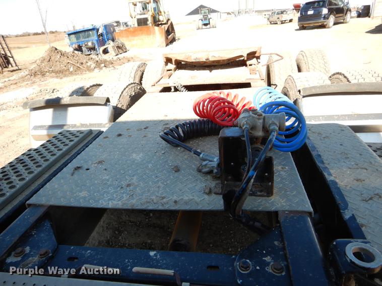 image for item DE6075 1987 Kenworth T600 semi truck