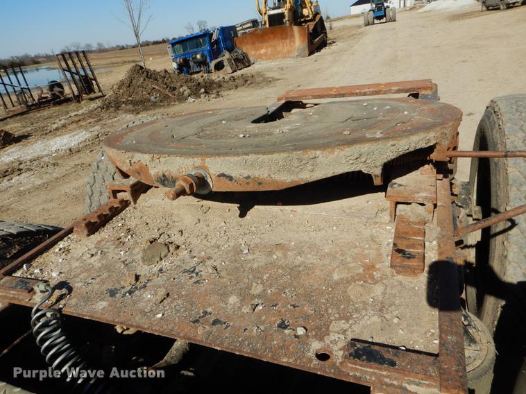 image for item DE6075 1987 Kenworth T600 semi truck