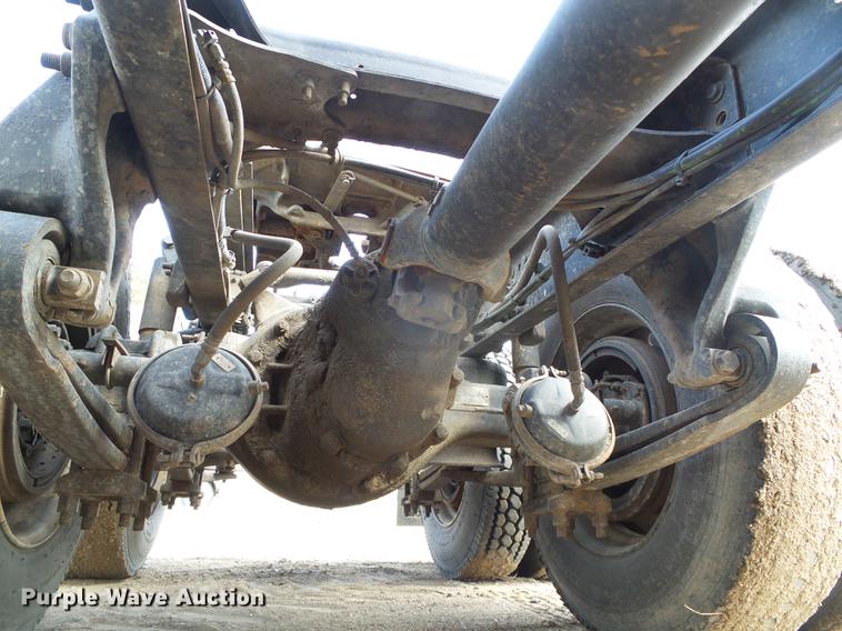 image for item DF2976 1999 Freightliner FLD semi truck