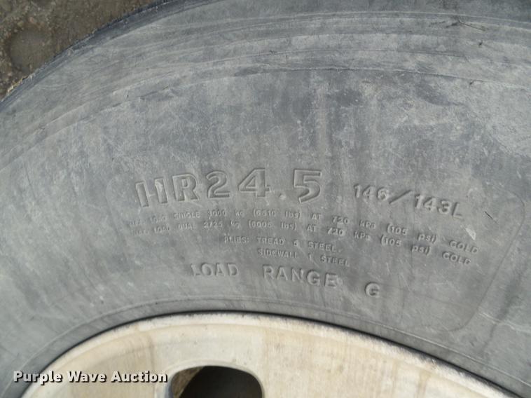 image for item DF2976 1999 Freightliner FLD semi truck