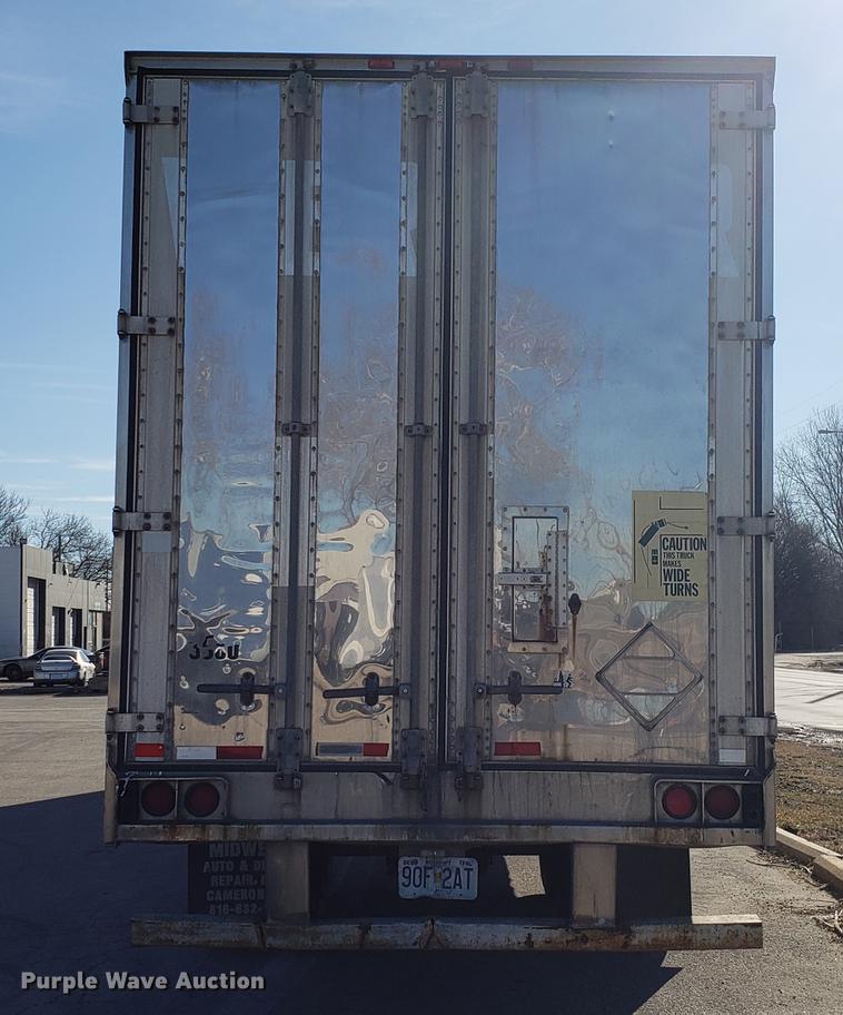 image for item DF3352 2000 Wabash dry van trailer