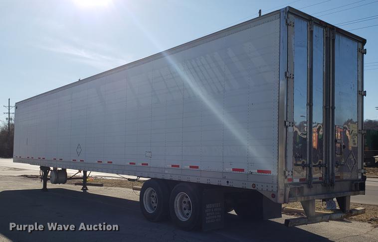 image for item DF3352 2000 Wabash dry van trailer