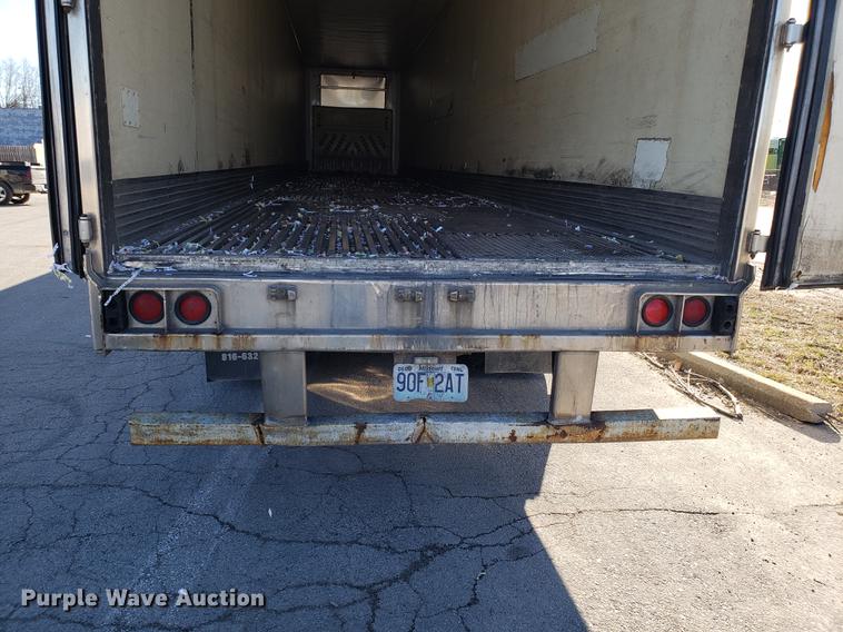 image for item DF3352 2000 Wabash dry van trailer