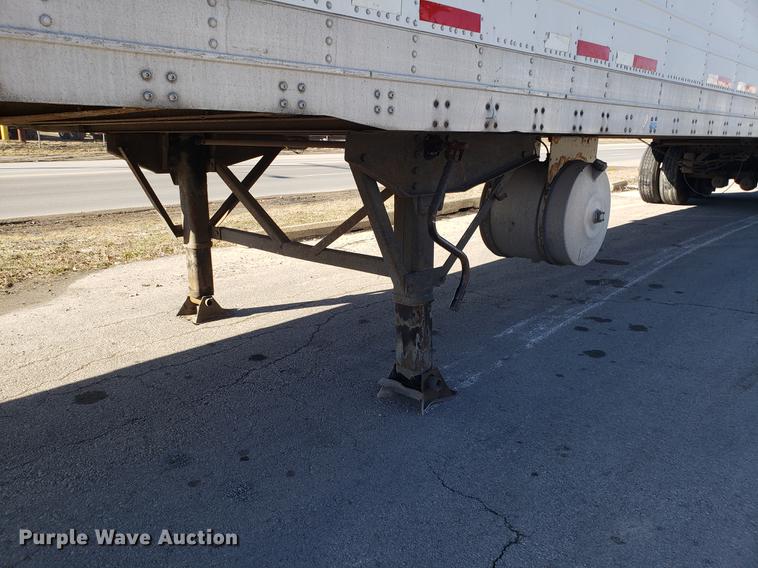 image for item DF3352 2000 Wabash dry van trailer