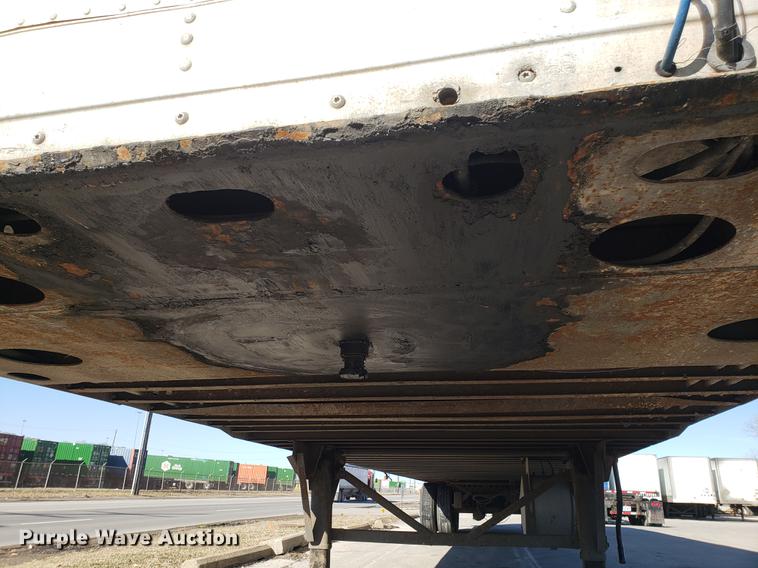 image for item DF3352 2000 Wabash dry van trailer